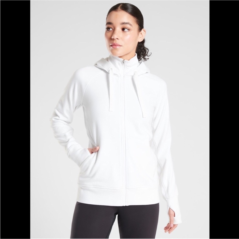 ATHLETA